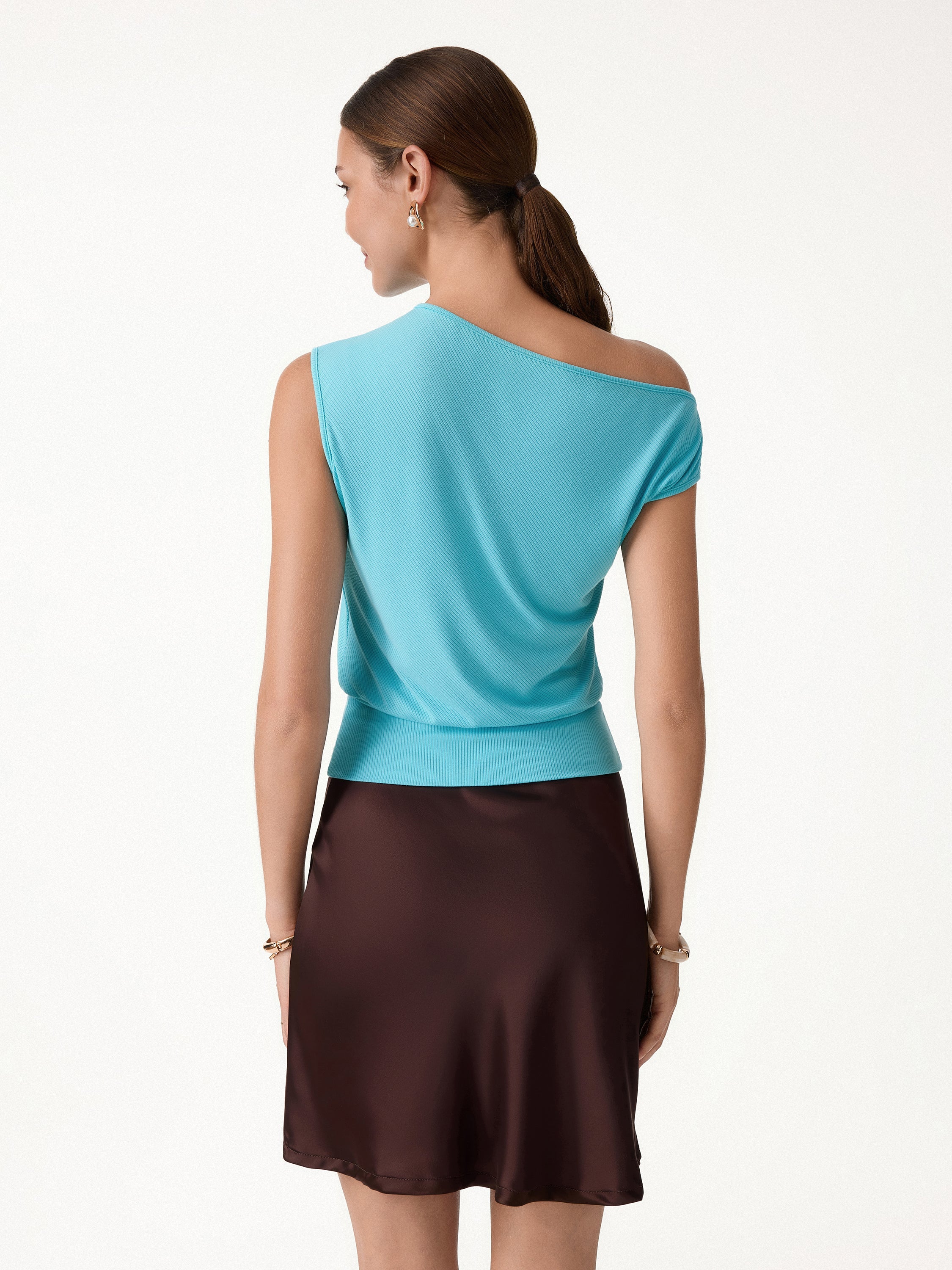 OGLmove Asymmetrical Shoulder Banded Hem Top