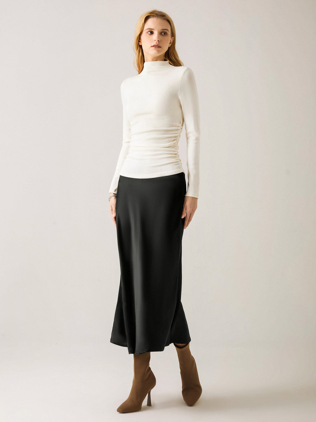 OGLmove Eco-Mousse ProWarm Brushed Rib Mockneck Top Off White