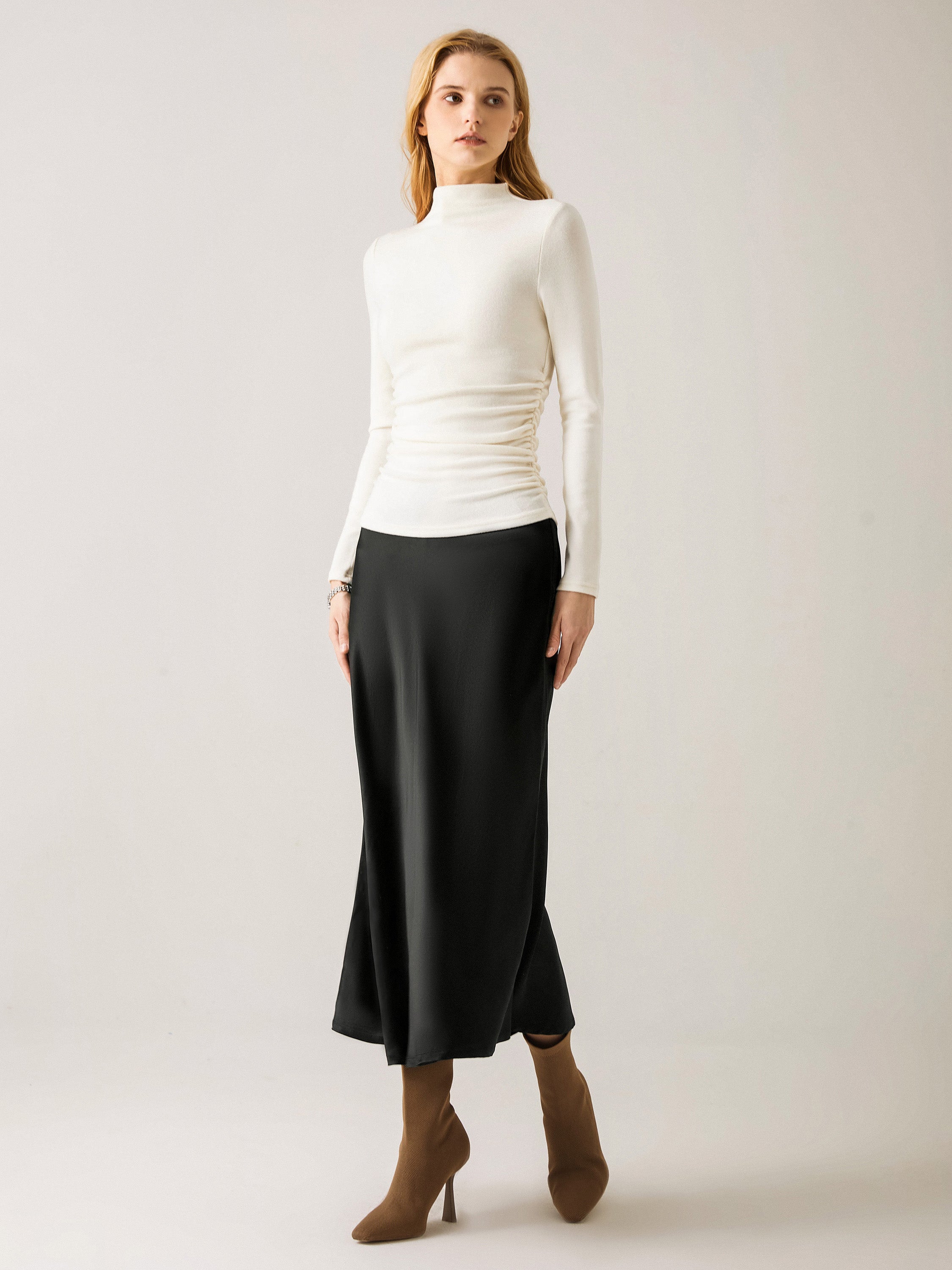 OGLmove Eco-Mousse ProWarm Brushed Rib Mockneck Top Off White