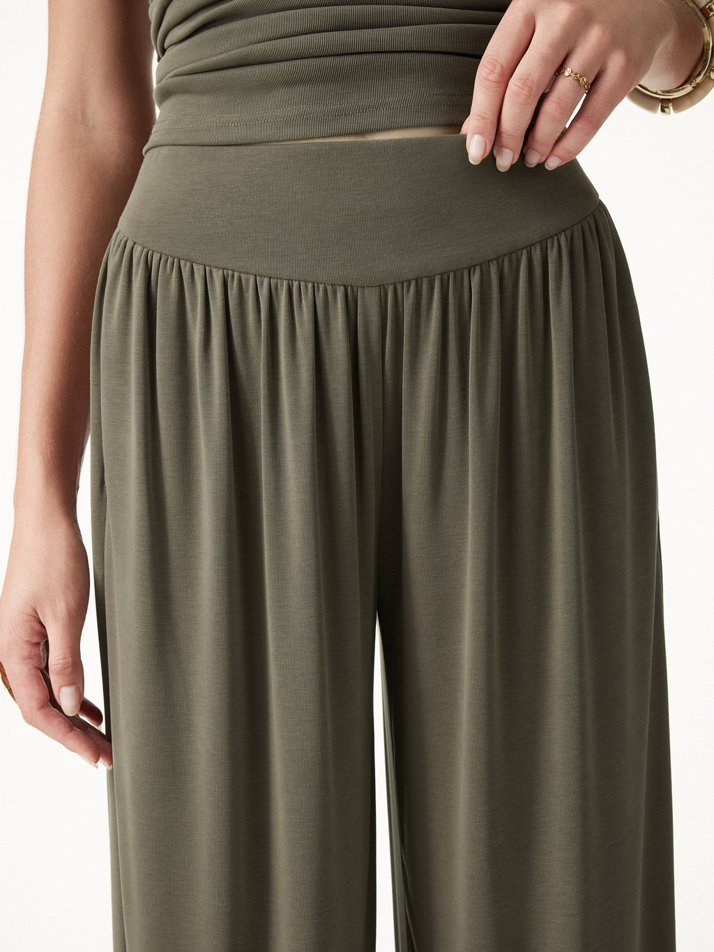 OGLmove 2-Piece Open Back Bra Top & Balloon Pants with Pockets