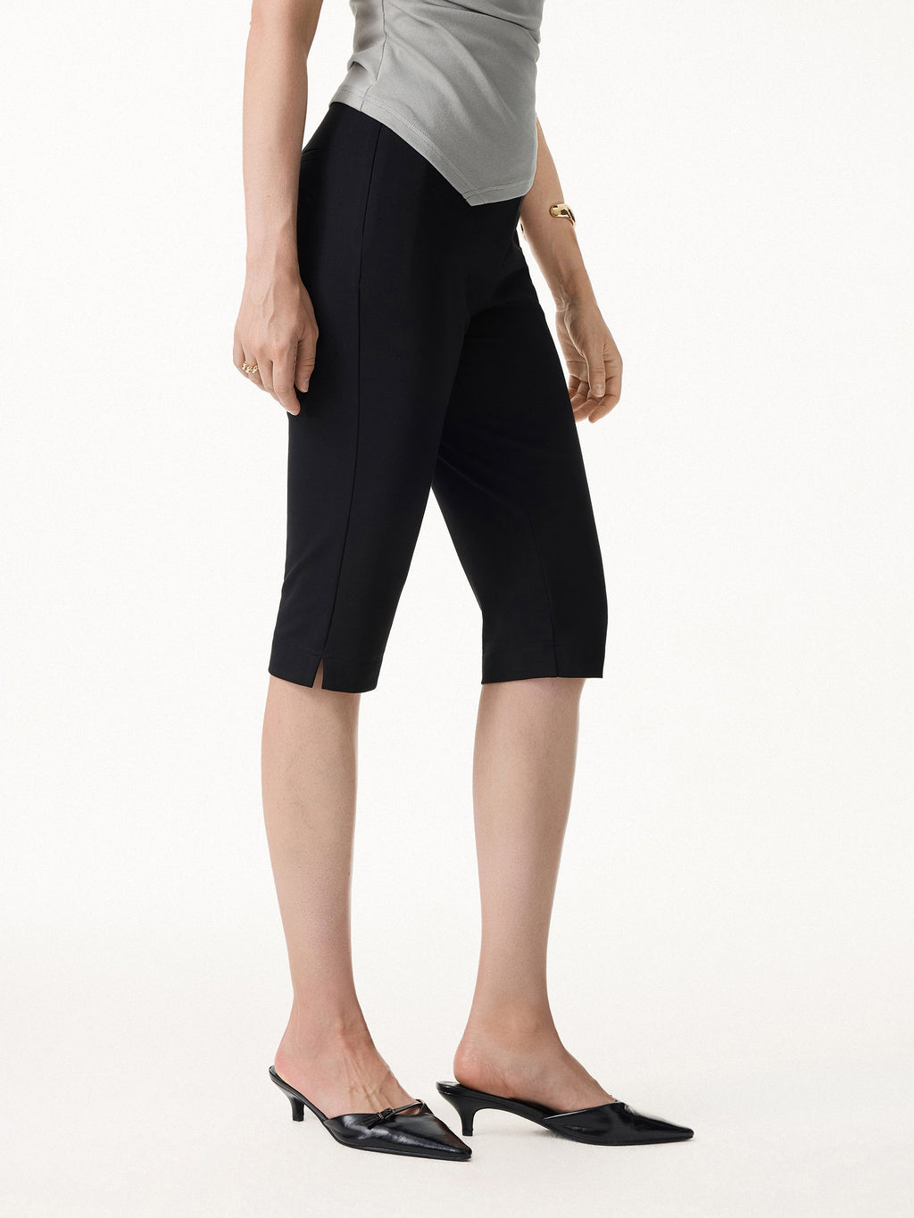 OGLmove Stretch Ponte Chic Capri Pant with Pockets