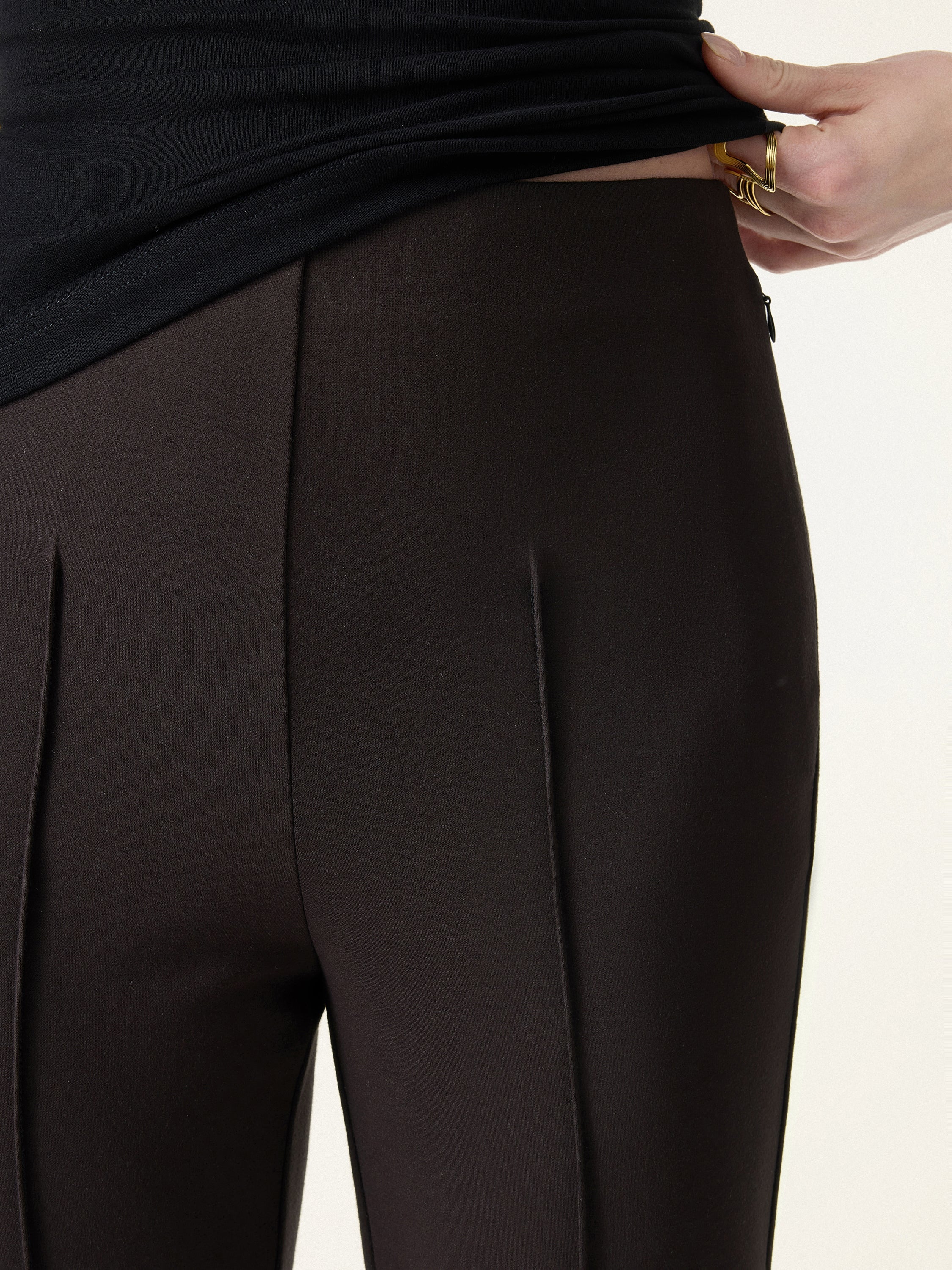 OGLmove Wrinkle-Resistant High Rise Cropped Flare Leg Travel Pant
