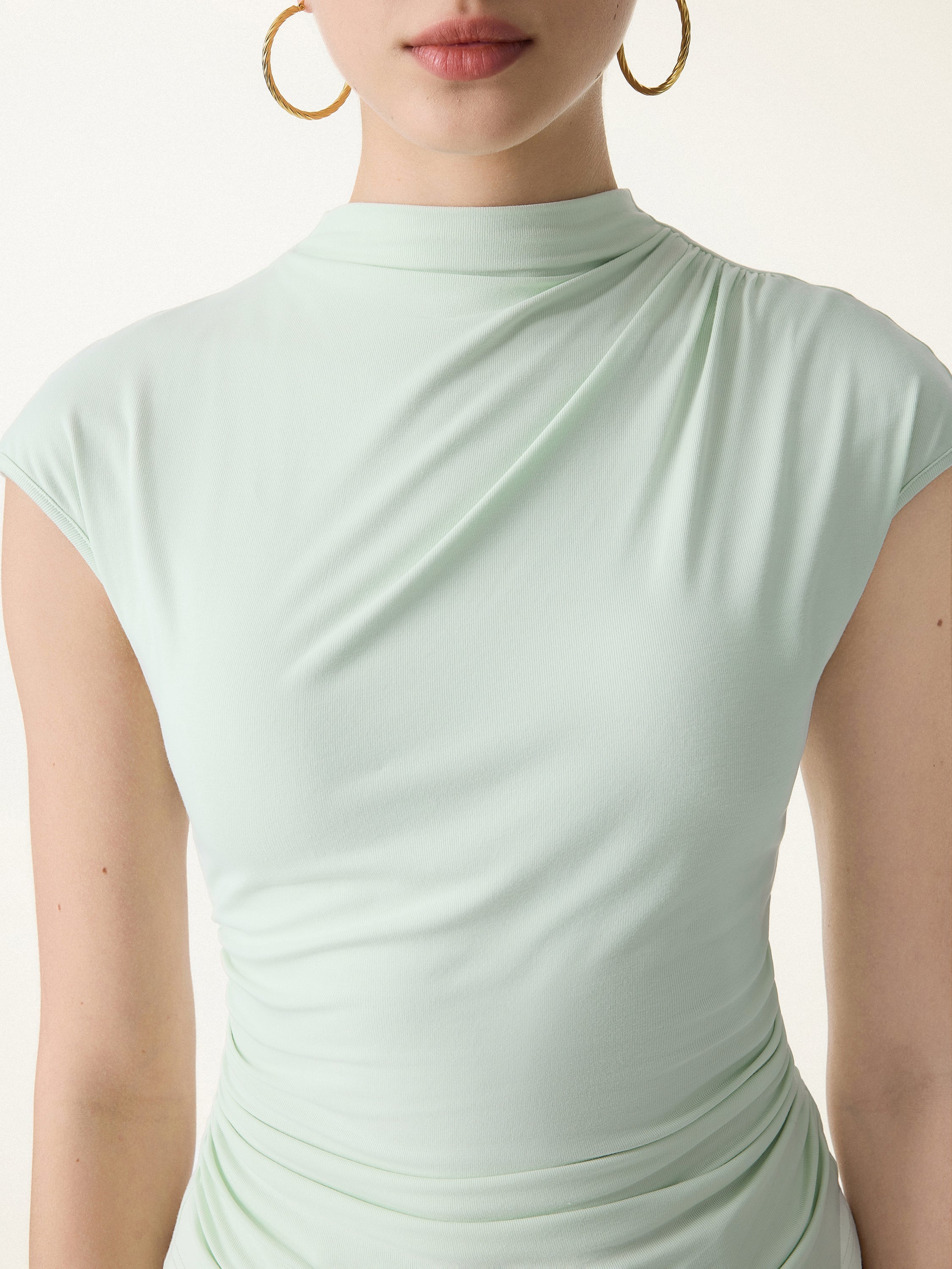OGLmove Mockneck Ruched Cropped Bra Top