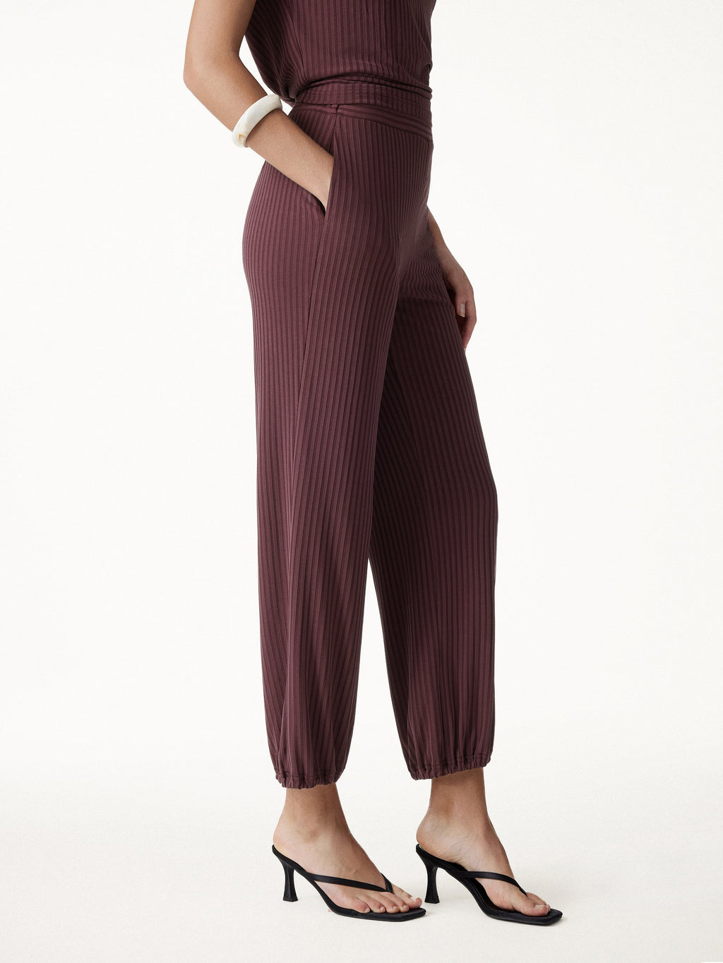 OGLmove Wrinkle-Free Ultra-Soft Mid-Rise Cropped Lounge Pants with Pockets