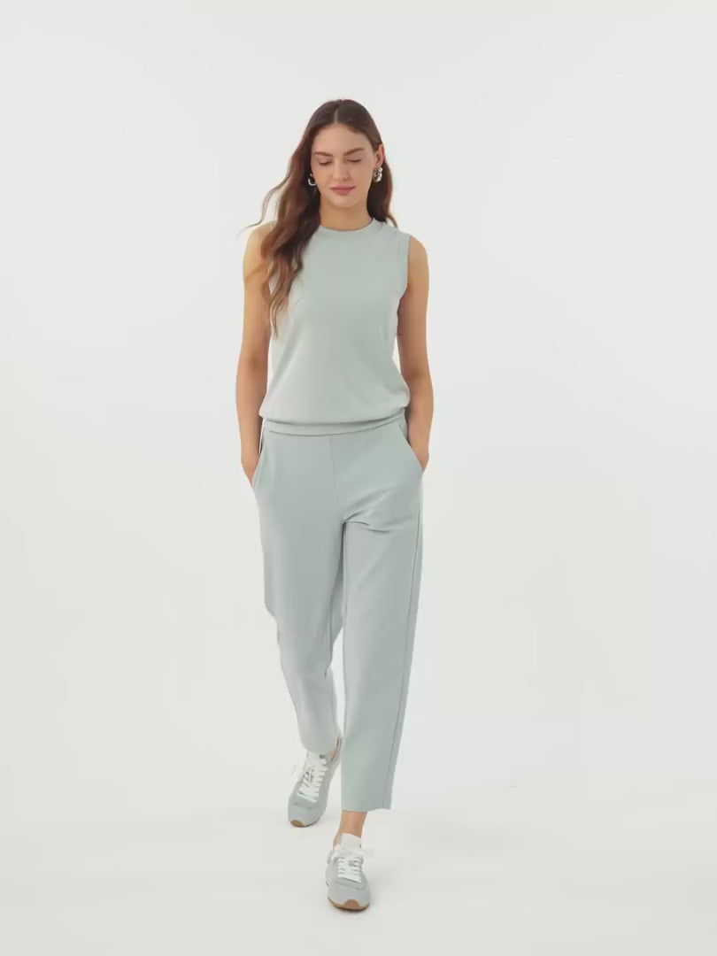 OGLmove Diamond Cutout Tank & Pleated Mini Skirt Set
